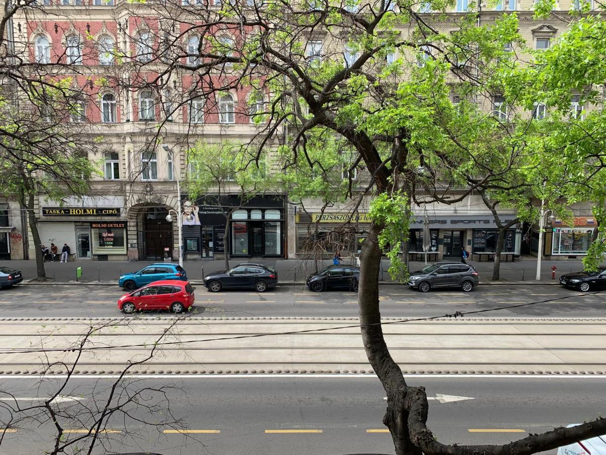 Luxury Apartment In The Central Budapest Eksteriør billede